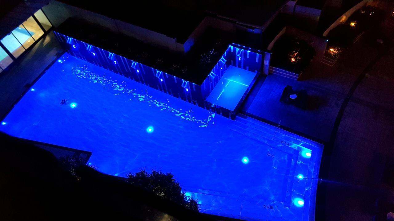 Circle Surfers Paradise Holidays Exterior foto